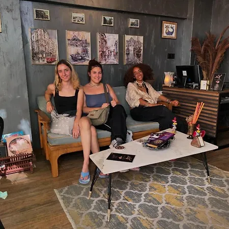 Апартаменты Valeria House Стамбул