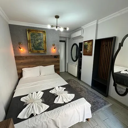 Valeria House